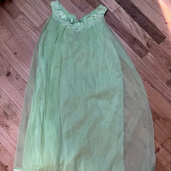 Vintage 1940's nightgown and overcoat - Picture 4 of 6